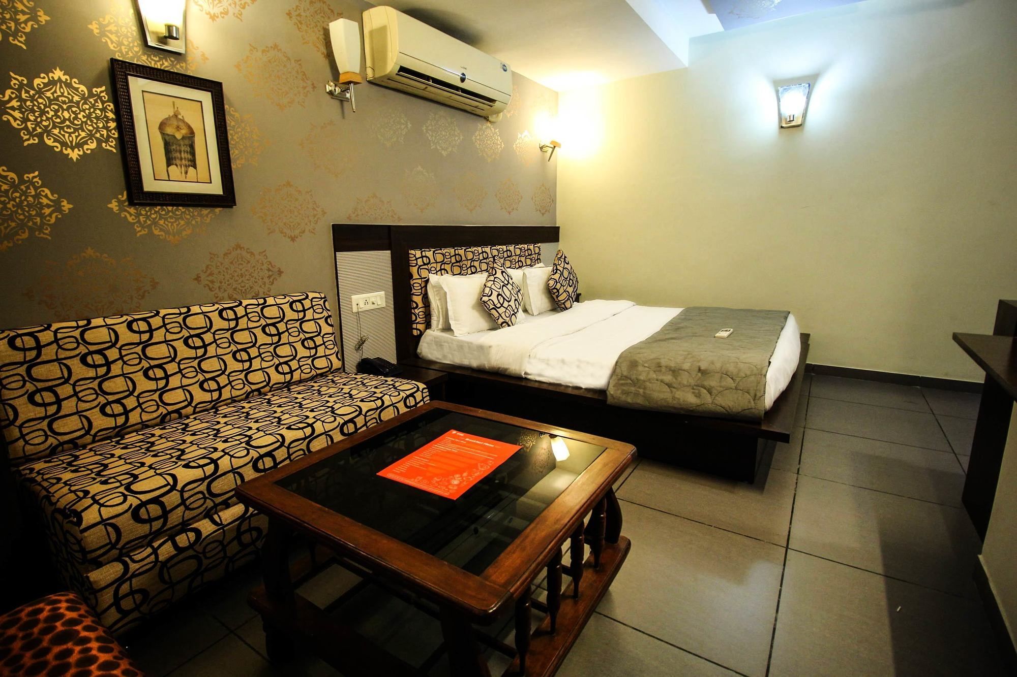 Oyo 4161 Hotel Shailly Inn Ahmadabad Zewnętrze zdjęcie